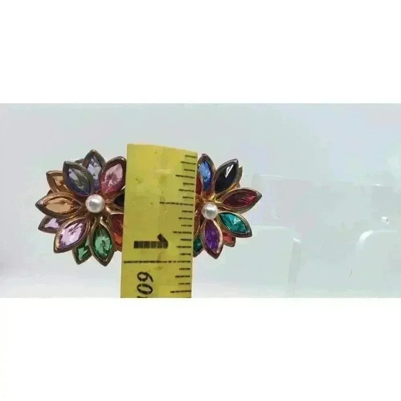 Vintage Flower Earrings 3D Multi Color 1970s Clip On Layered - Picture 5 of 10